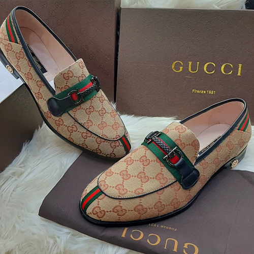 GUCCI LUXURY MEN SHOE (AVAILABLE IN ALL SIZES) 160