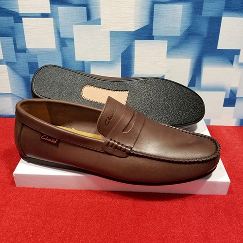 CLARKS CLASSY MEN'S LOAFERS(AVAILABLE IN ALL SIZES) 249 HI